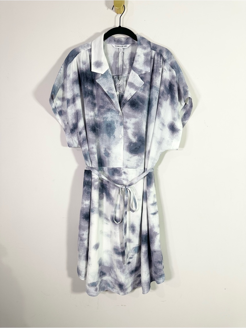 Elizabeth and James White Gray Tie Dye Button Front Short Sleeve Shirt Dress
